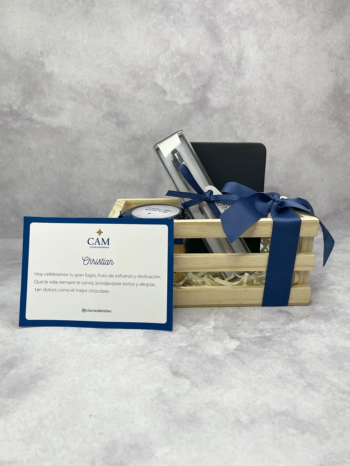 Regalo corporativo personalizado con libreta personalizada, lapicero metálico en estuche, jar con galletas